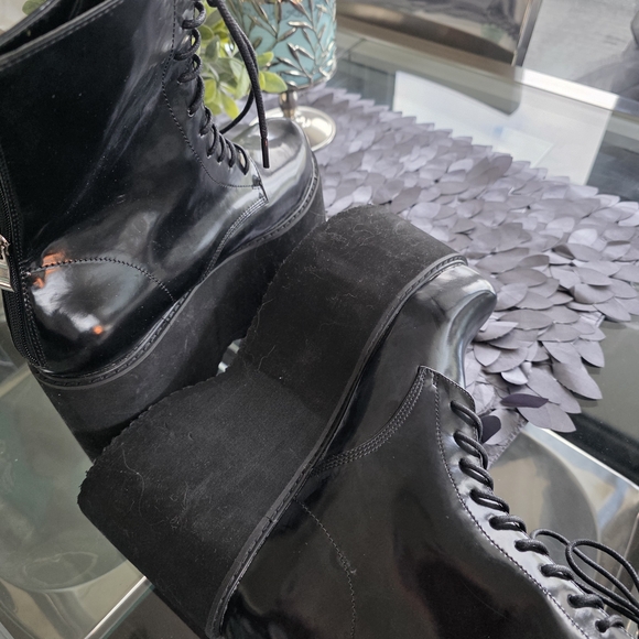 Black Platform Boots - Picture 5 of 8